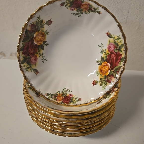 Royal Albert Old Country Roses Fruit Bowl Set of 8 - Picture 3 of 6